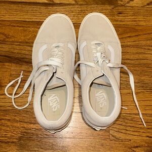 Vans Women’s Pig Suede Old Skool Shoe